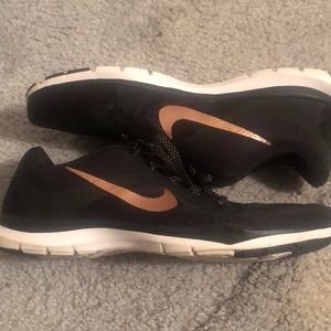 Preowned Nike Training Flex TR 6 black sneakers